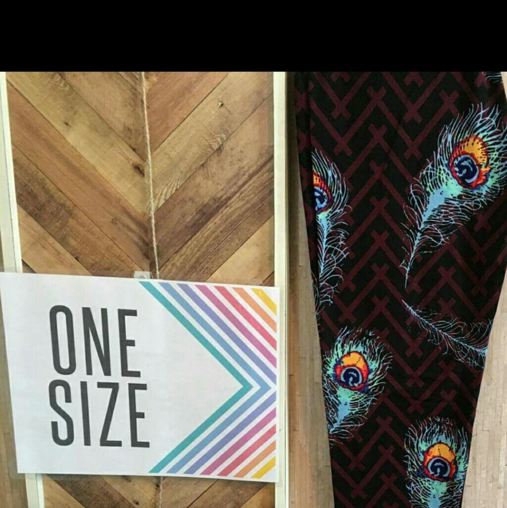 Lularoe NEW peacock feather black background OS