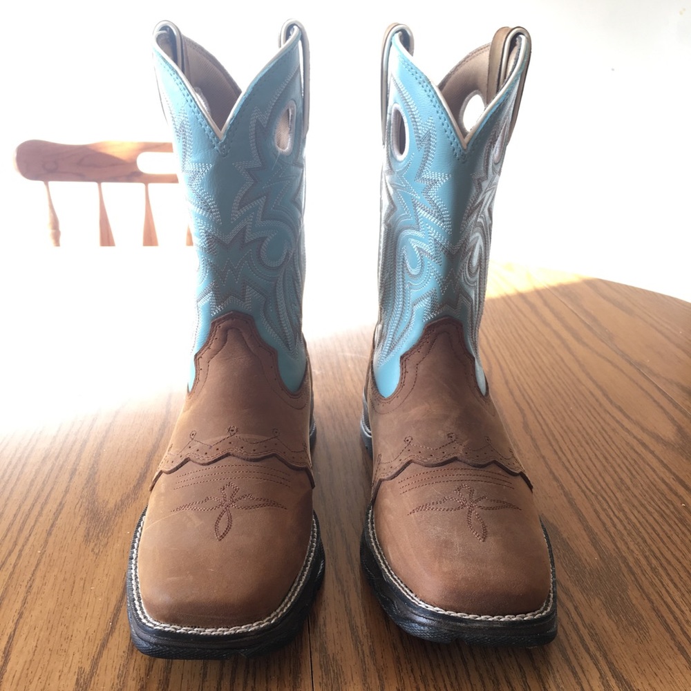 Woman’s Durango Boots