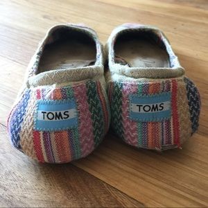 toms multi-colored burlap flats