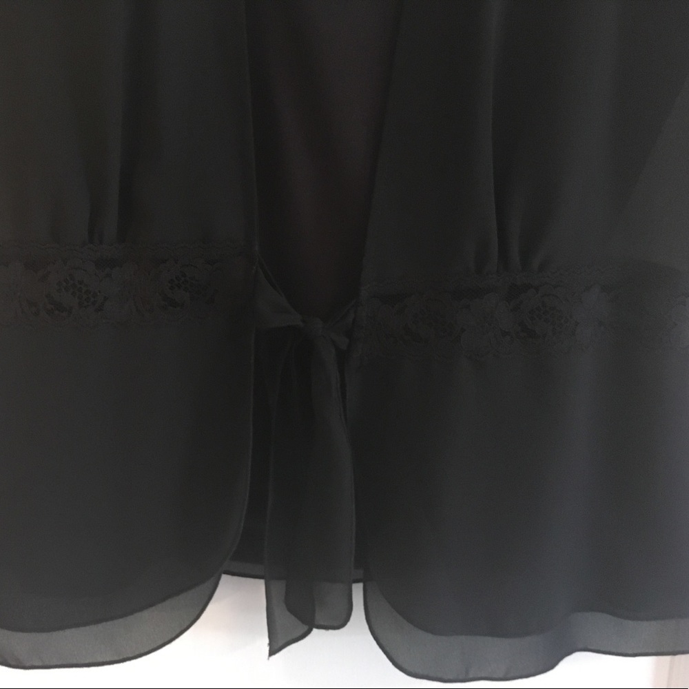 Blouse - Picture 3 of 3