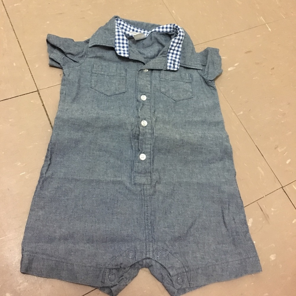 Short sleeve bodysuit