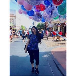 Meet your Posher, Daniela