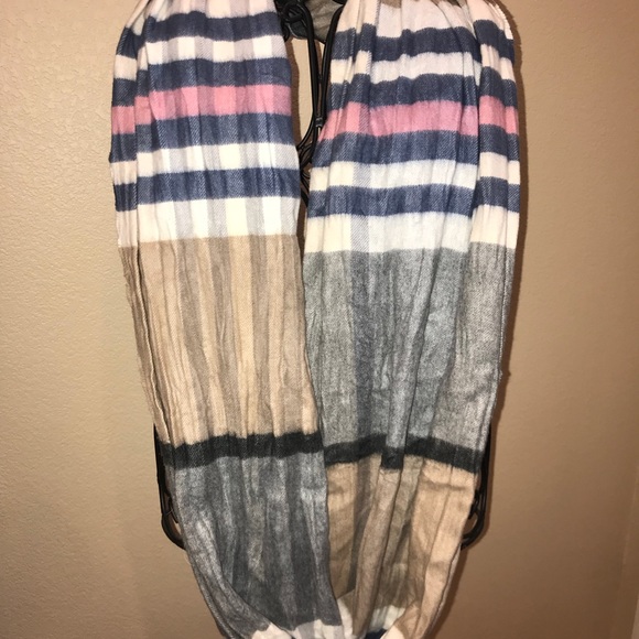 Infinity scarf - Picture 2 of 2