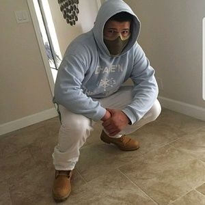 Meet your Posher, Sebastian