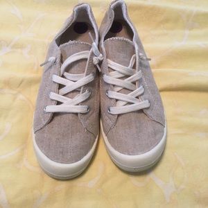 Canvas sneakers