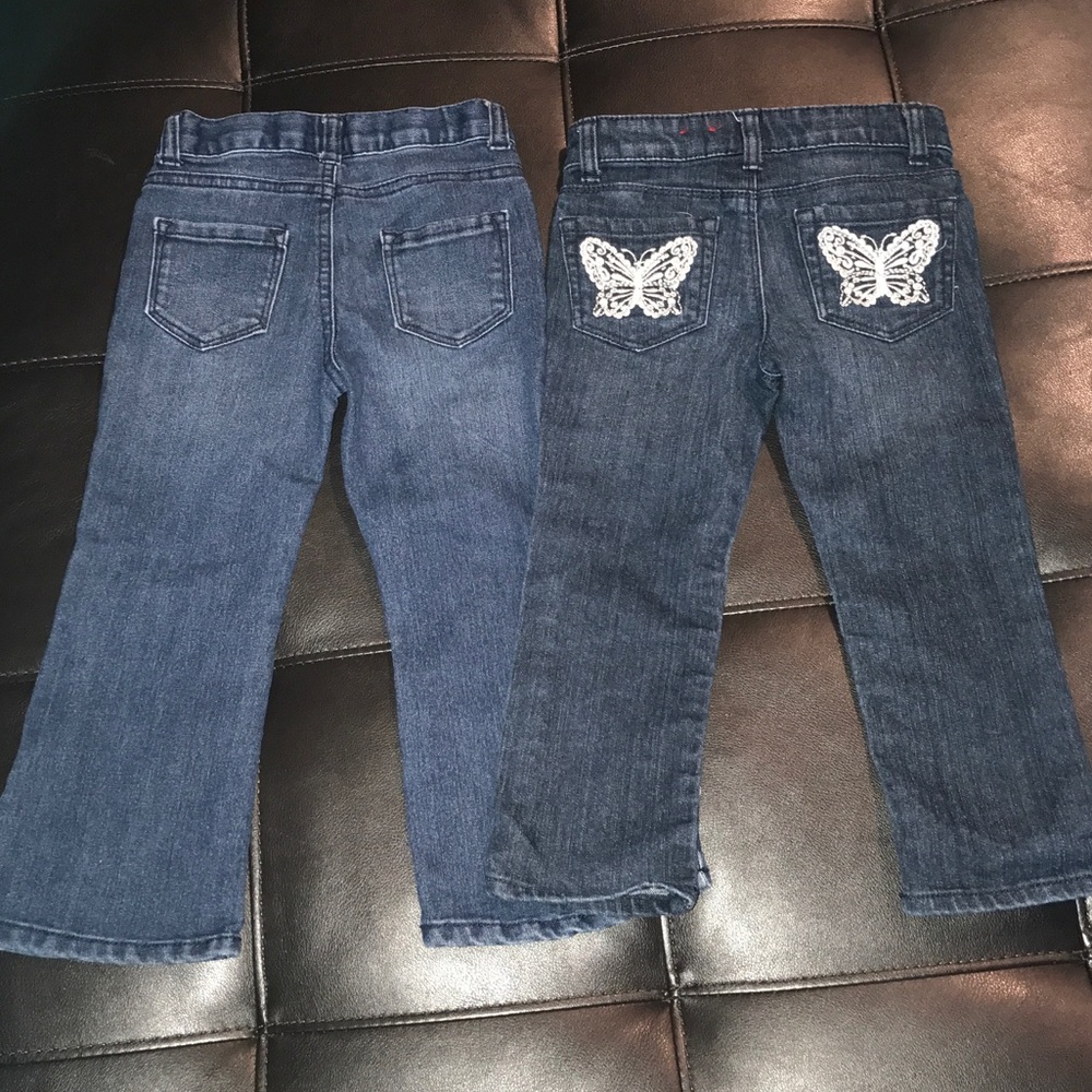 LIKE NEW pair of size 3T jeans 👖