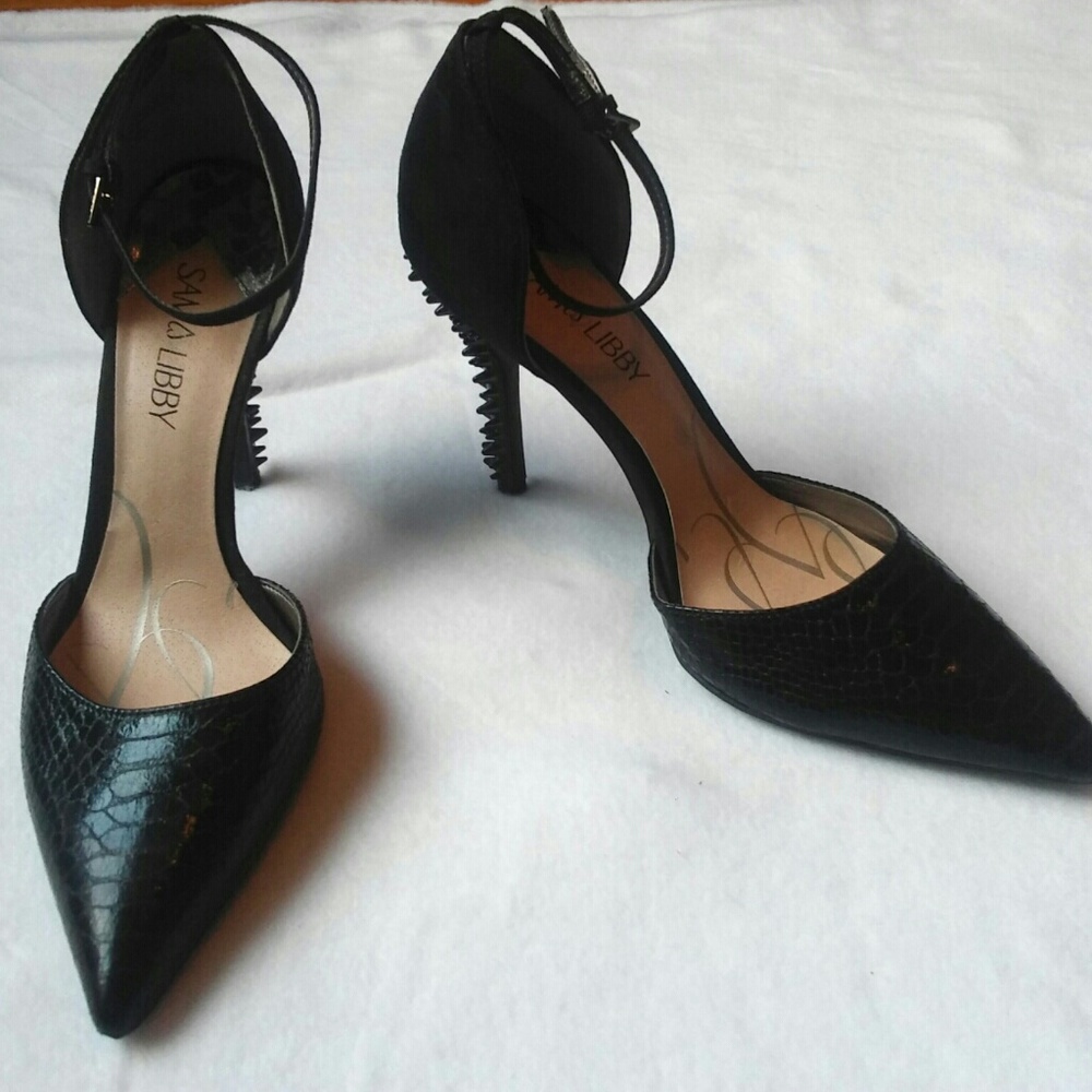 Sam & Libby "Dehlia" Black Spiked Heel size 9 1/2