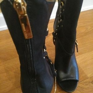 Alyn Italian Heve Leger Ankle Boots