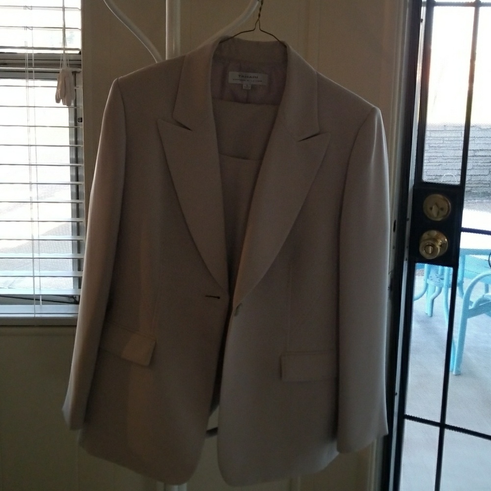 Suit