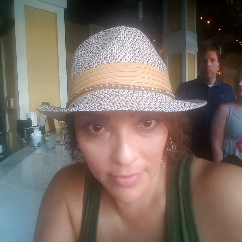 Meet your Posher, Jacqueline