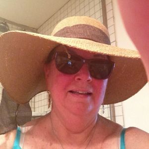 Meet your Posher, Paulette