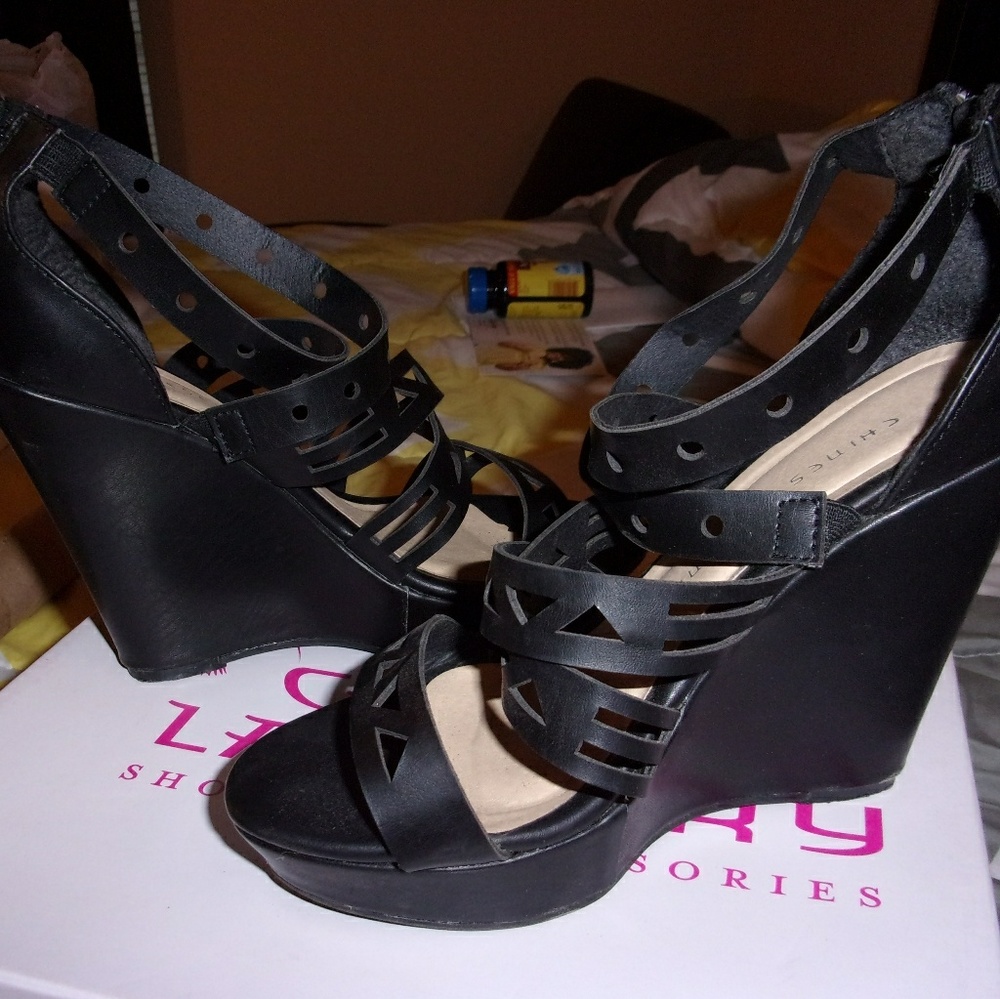 Ladies shoes