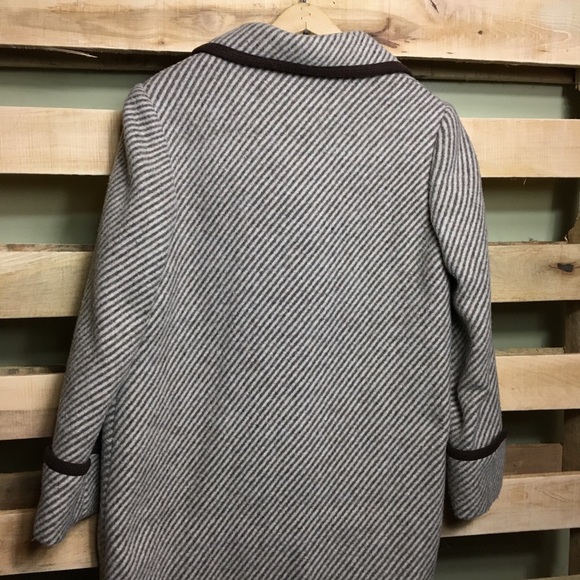 VTG Embroidered Coat - Picture 7 of 8