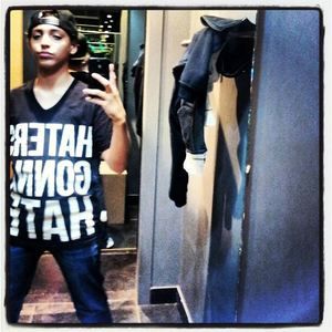 Meet your Posher, Christopher