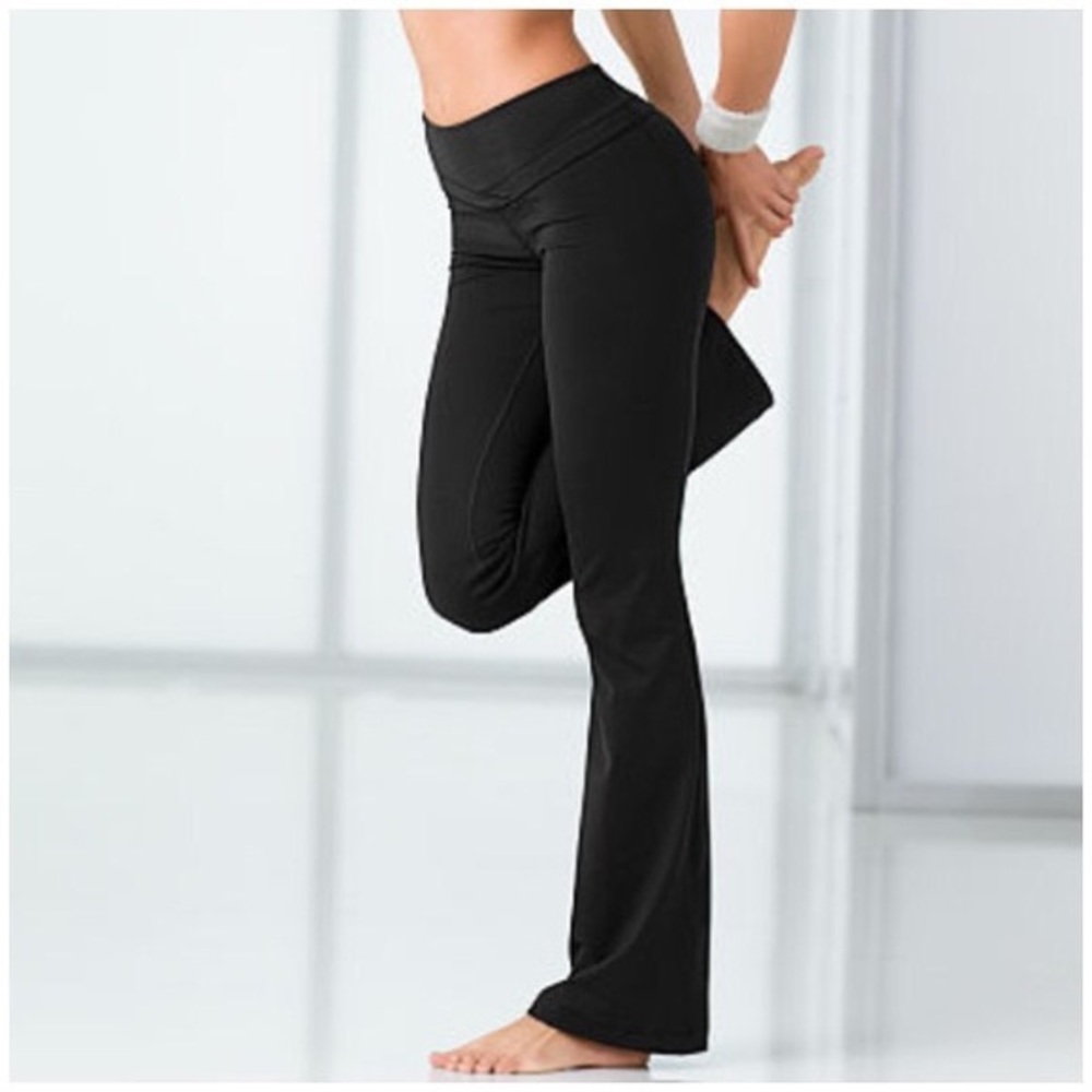 Classic all black Victoria Secret Yoga Pants