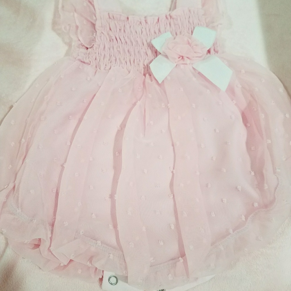 Cotton and polyester romper!