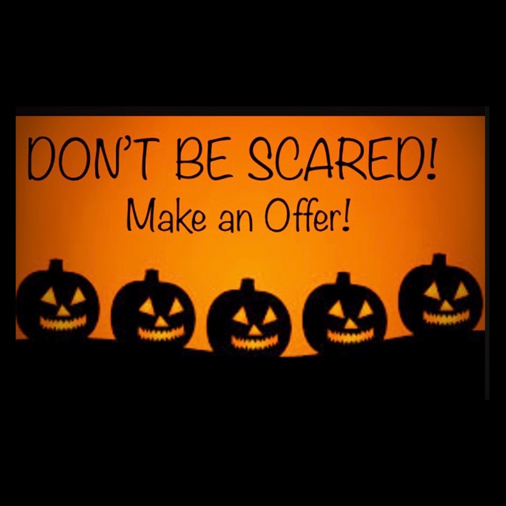 🎃👻ALL REASONABLE OFFERS CONSIDERED!👻🎃