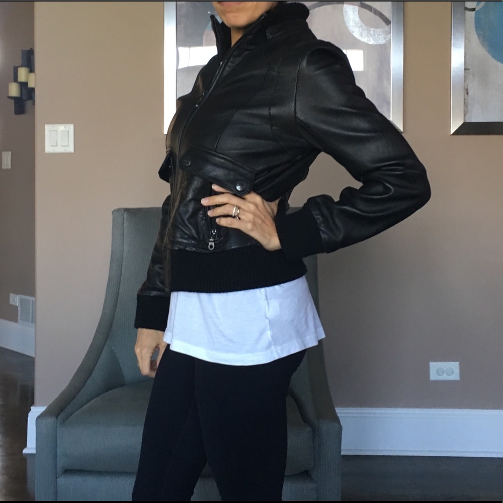 🔥DKNY Leather Bomber Jacket S🔥