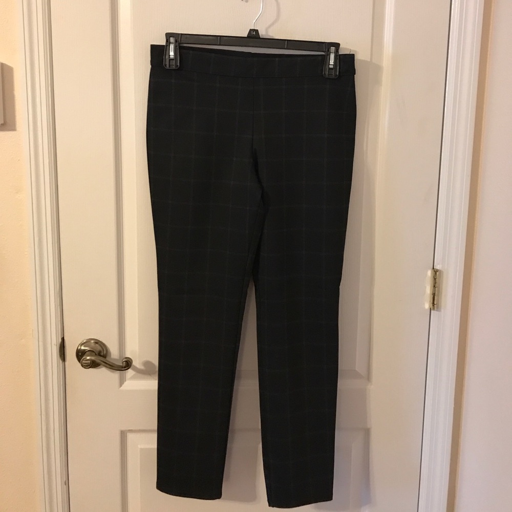 Max Studio Leggings Size Large NWT