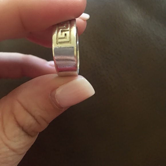 Sterling silver ring - Picture 2 of 3