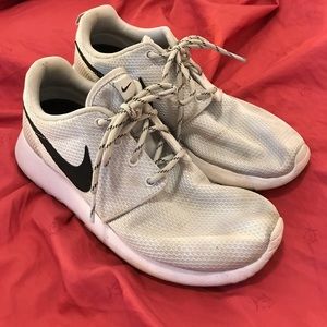 Nike Roshes