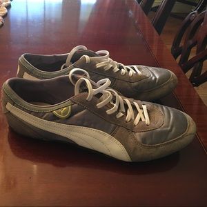 Puma driving sneakers