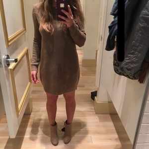 Sweater/sweater dress