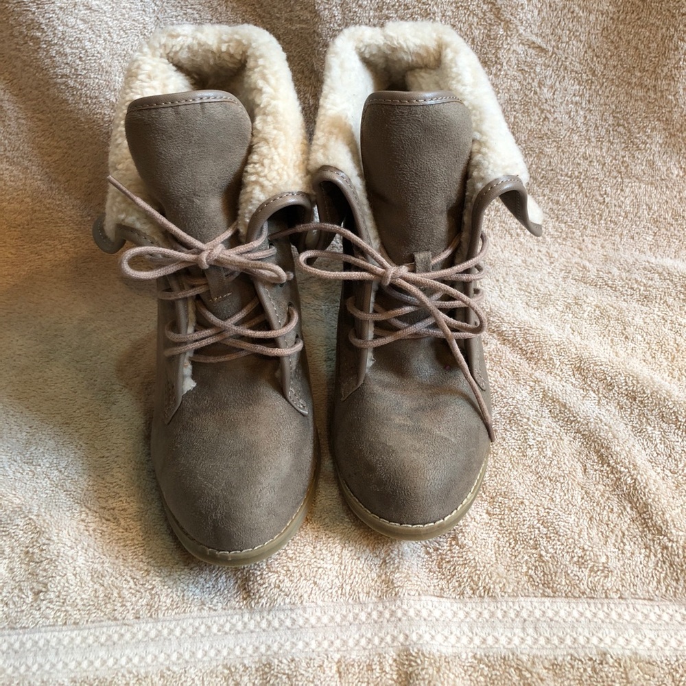 Gap winter booties