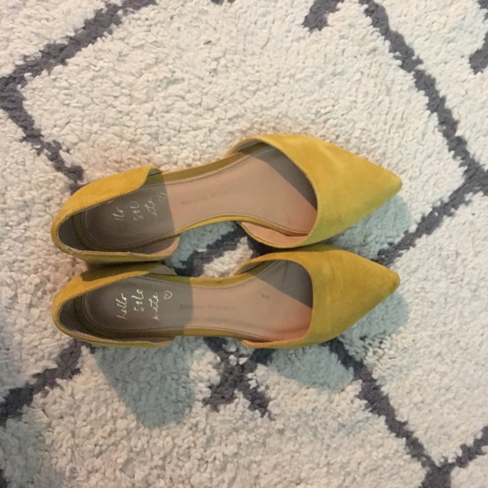 Banana Republic size 8 flats