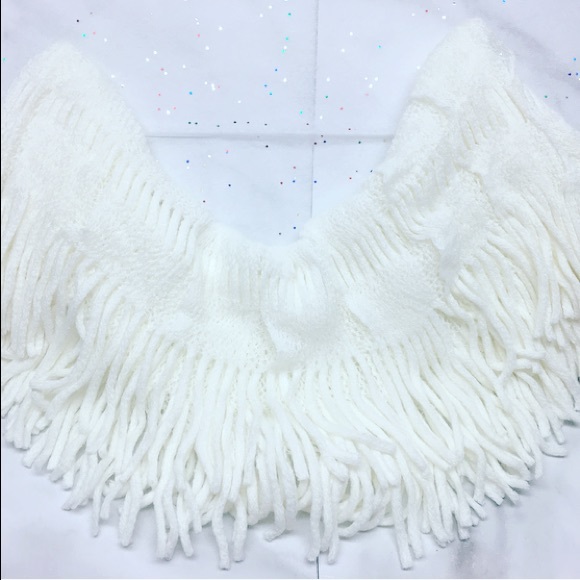 White Snow Infinity Scarf - Picture 3 of 4