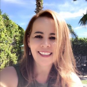 Meet your Posher, Isabel