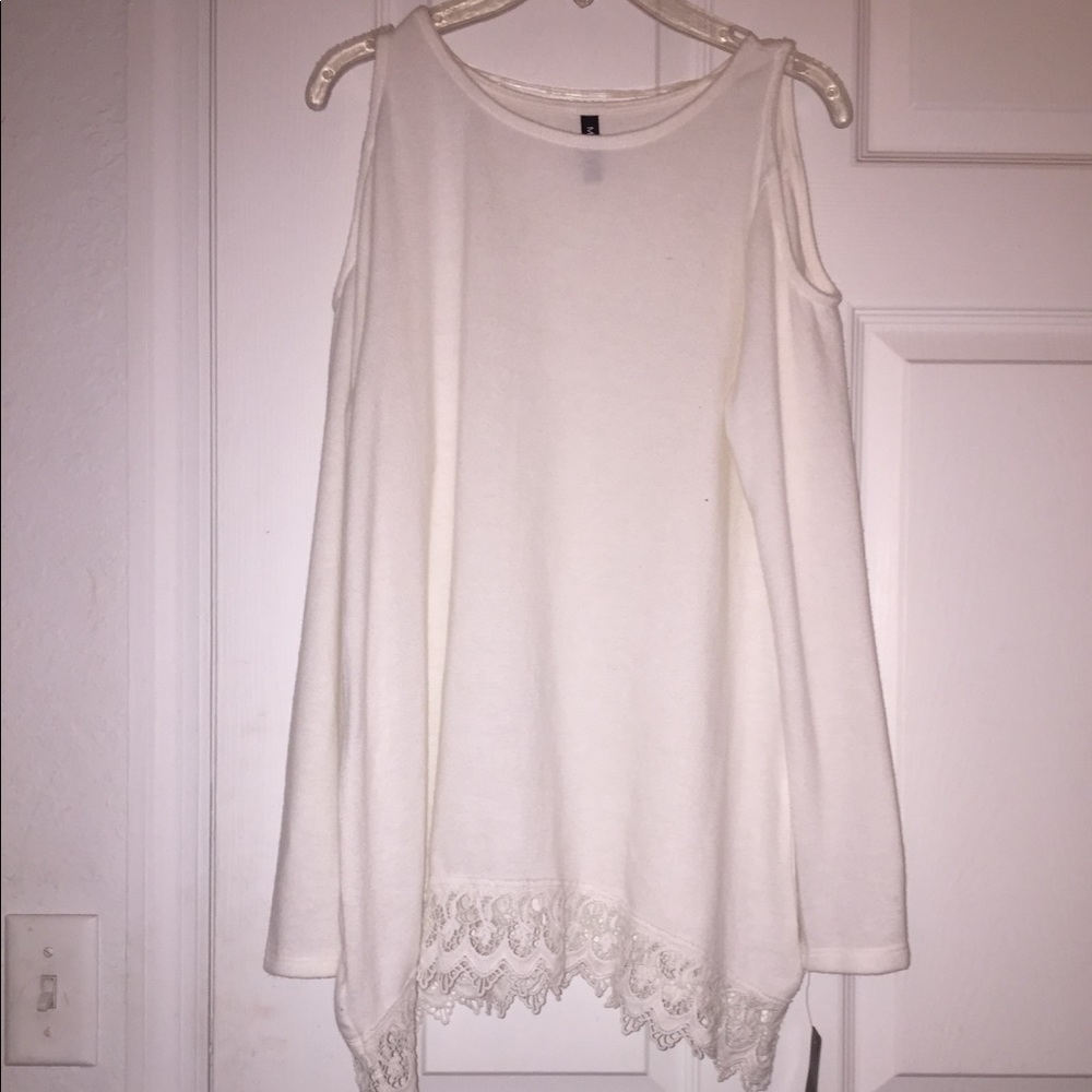 Winter shoulders out dress/ shirt