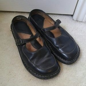 Beautiful Born stitched leather shoes