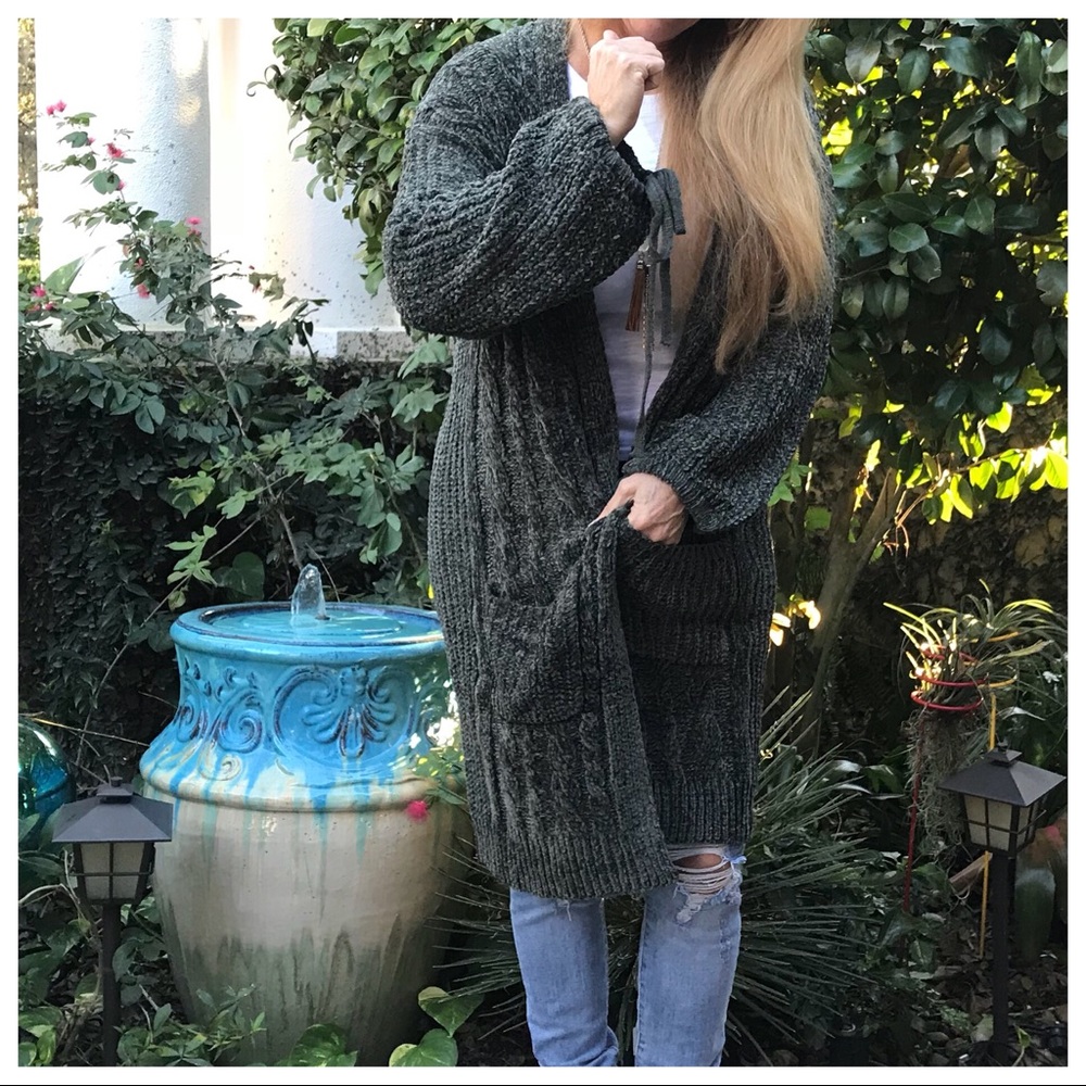 Tied-Up in Chenille! Open Cardigan with Wrist Ties - Picture 7 of 8