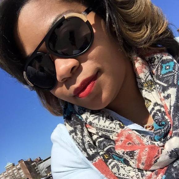 Meet your Posher, Danielle - Picture 1 of 1