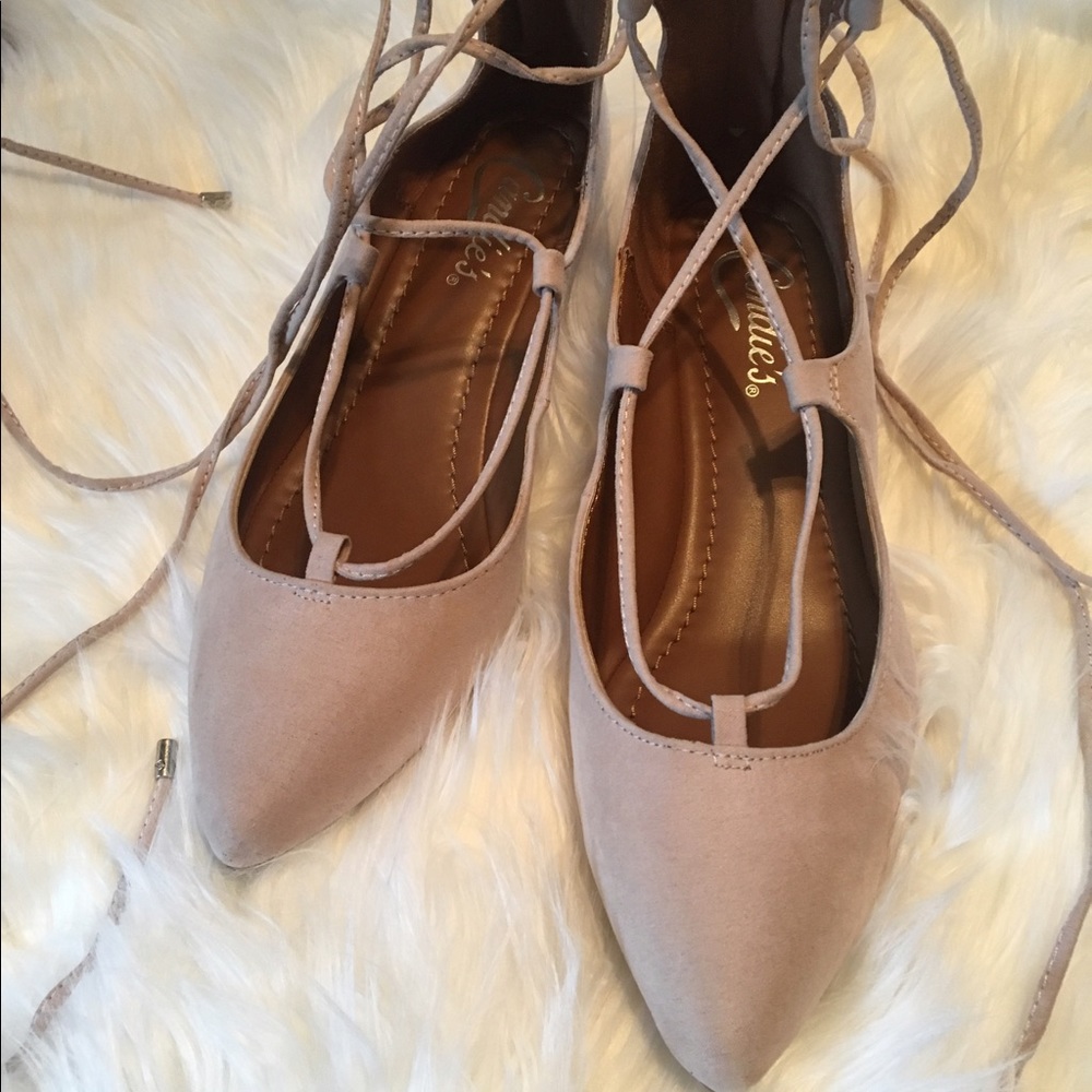 Pointed Lace Up Flats