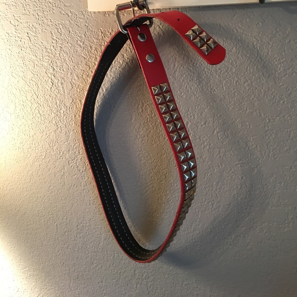 Hot Topic belt