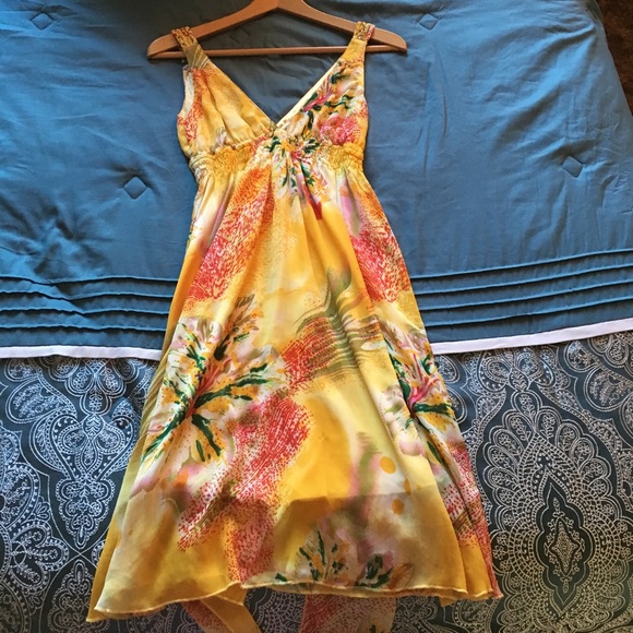 Dress - Picture 2 of 2