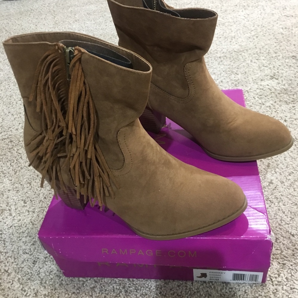 Fringe booties size 8.5 NWOT