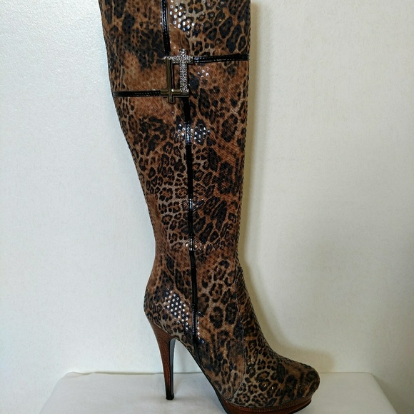 Leopard Knee Boot - Picture 4 of 8