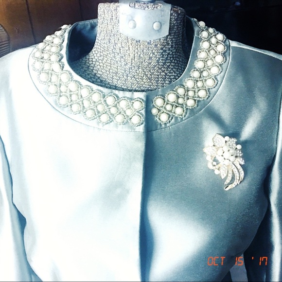 ⚡️FLASH SALE ⚡️Gold Diamond/Pearl Brooch - Picture 3 of 5