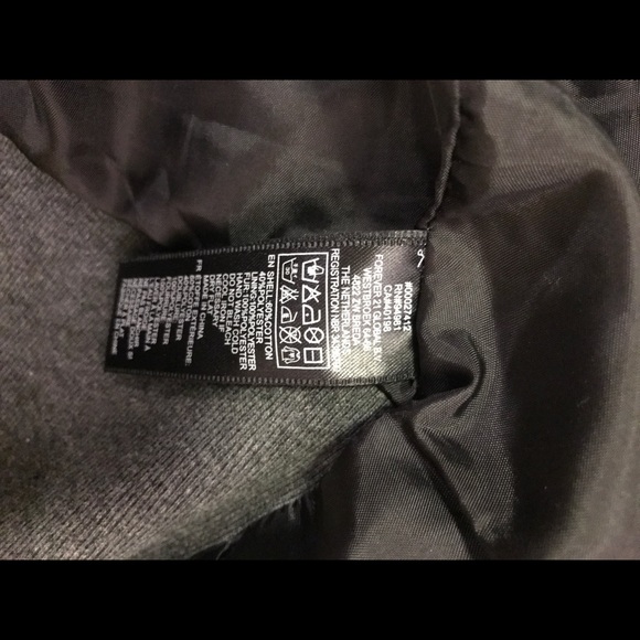 Grey vest - Picture 8 of 8