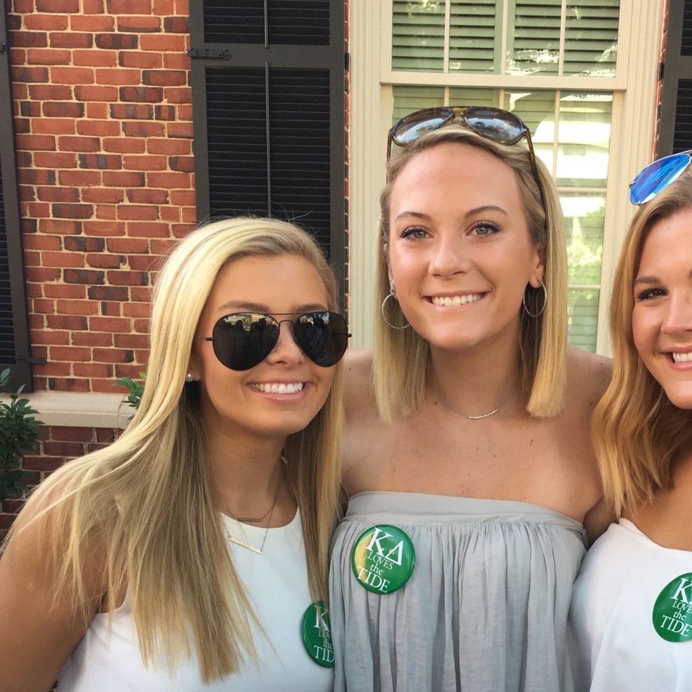 Meet your Posher, Avery