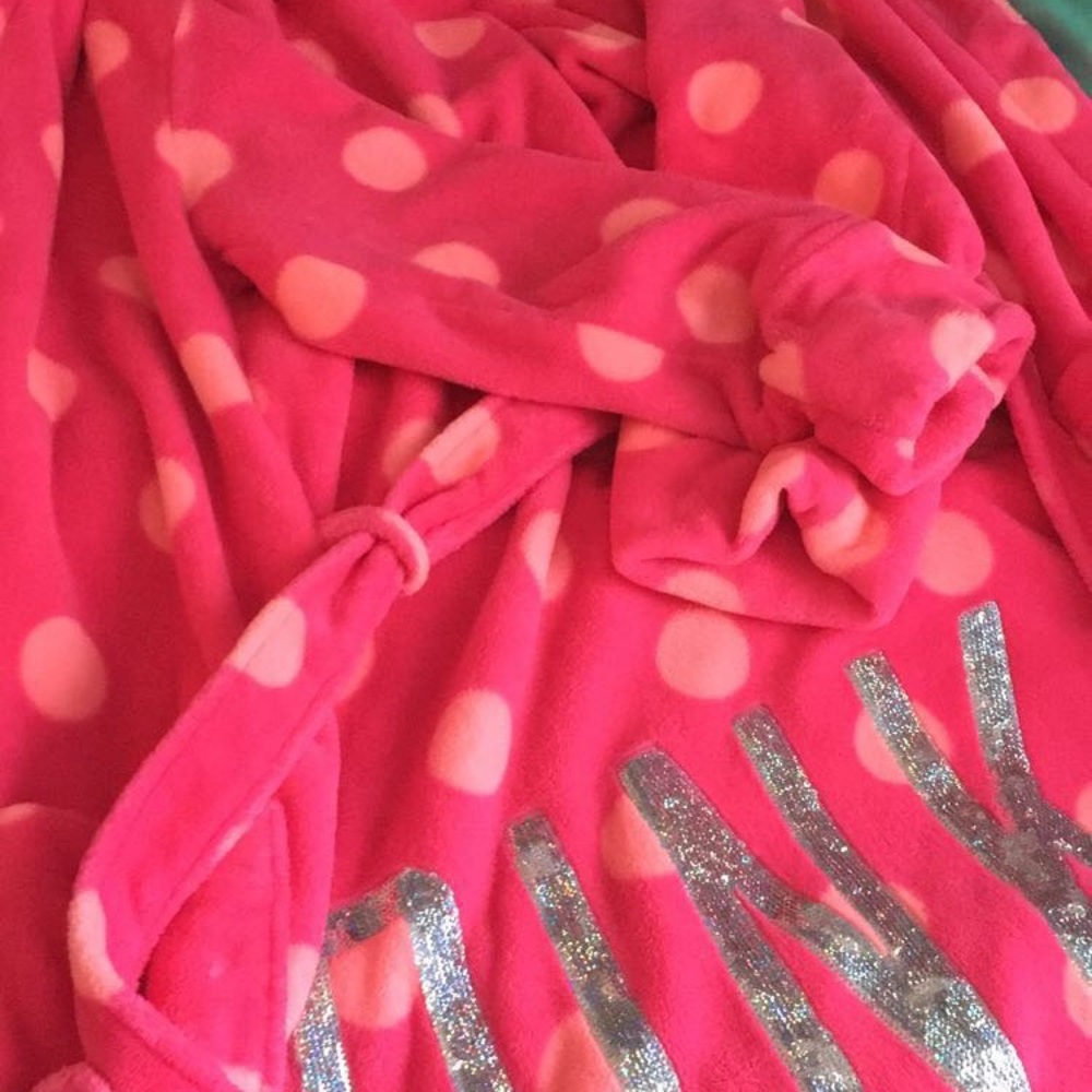 VS Pink bath robe
