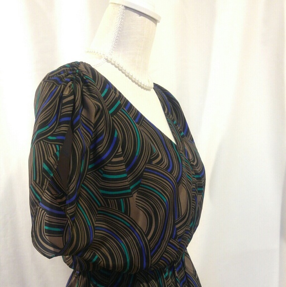 *2/$5 SALE!* Banana Republic Petulum Top - Size XS - Picture 1 of 6