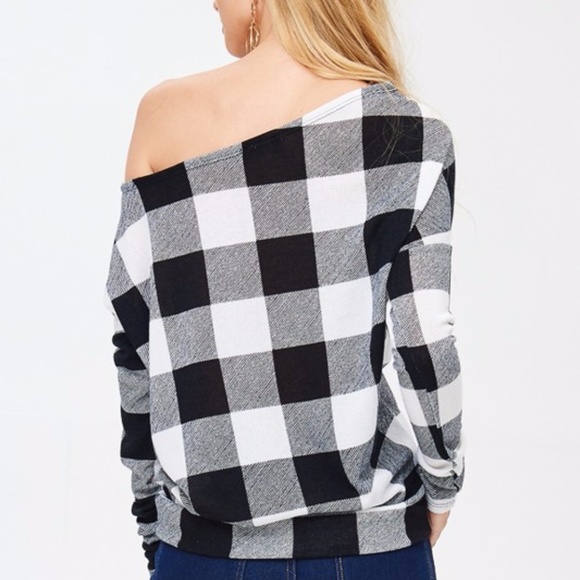 Black Plaid Sweater Top - Picture 2 of 2