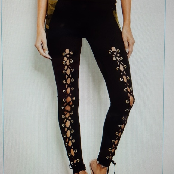 BLACK LACE UP LEGGINGS - Picture 1 of 2