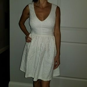 Zara White Embroidered Dress Sz M