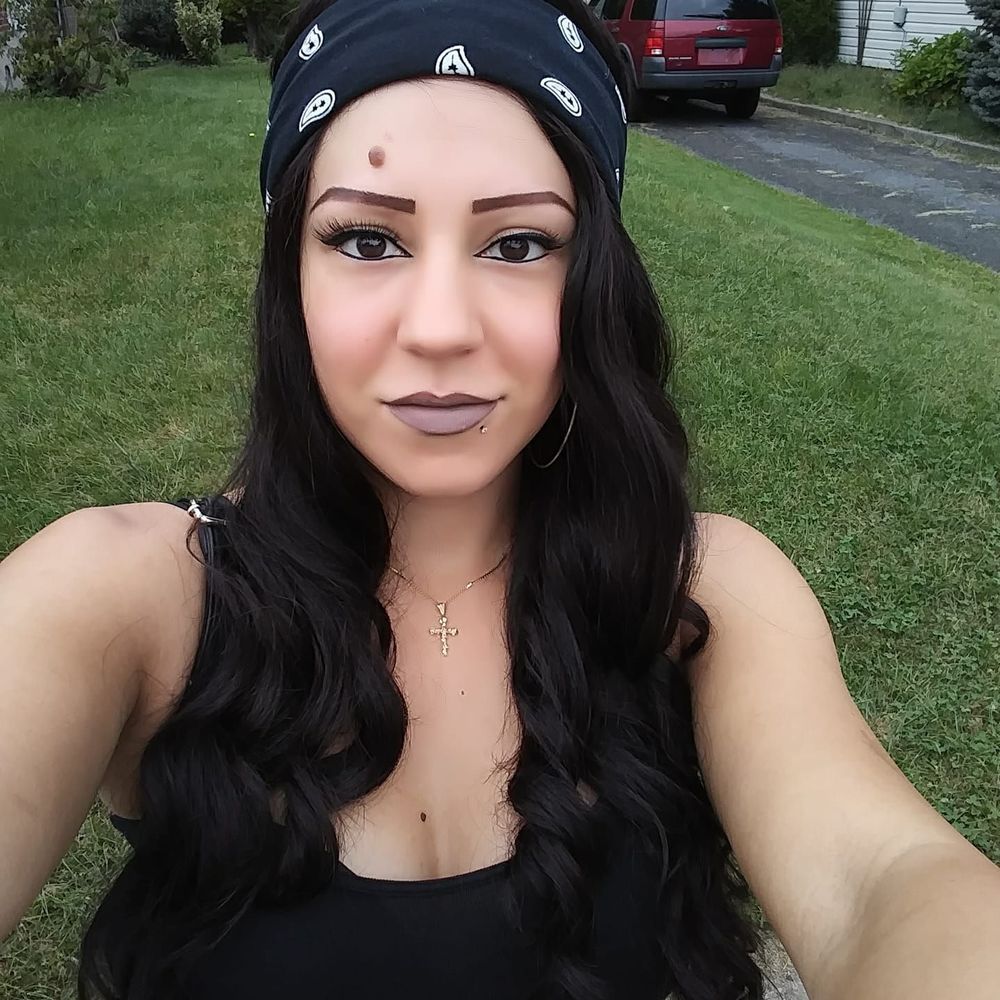 Meet your Posher, Angela