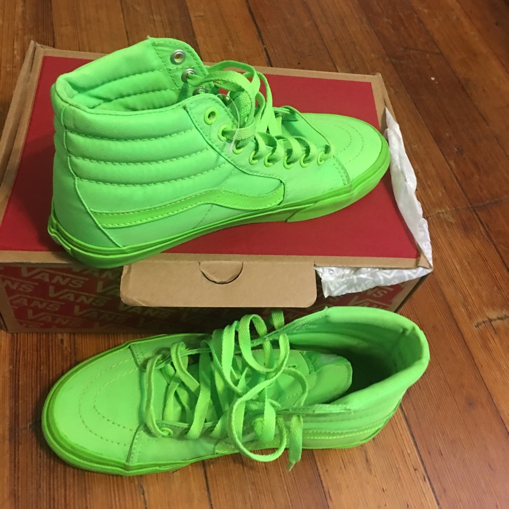 SK8-Hi Neon Green vans
